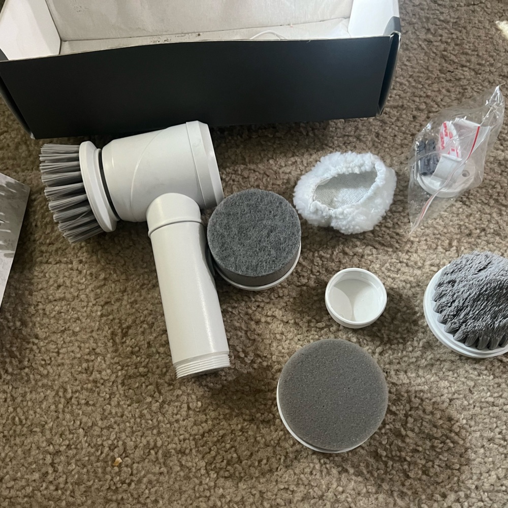 Electric cleaning brush